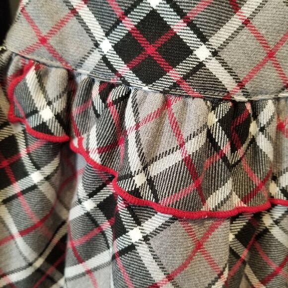 The Children's Place Velvet Plaid Dress & Hat - Picture 12 of 15